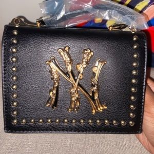 NY purse